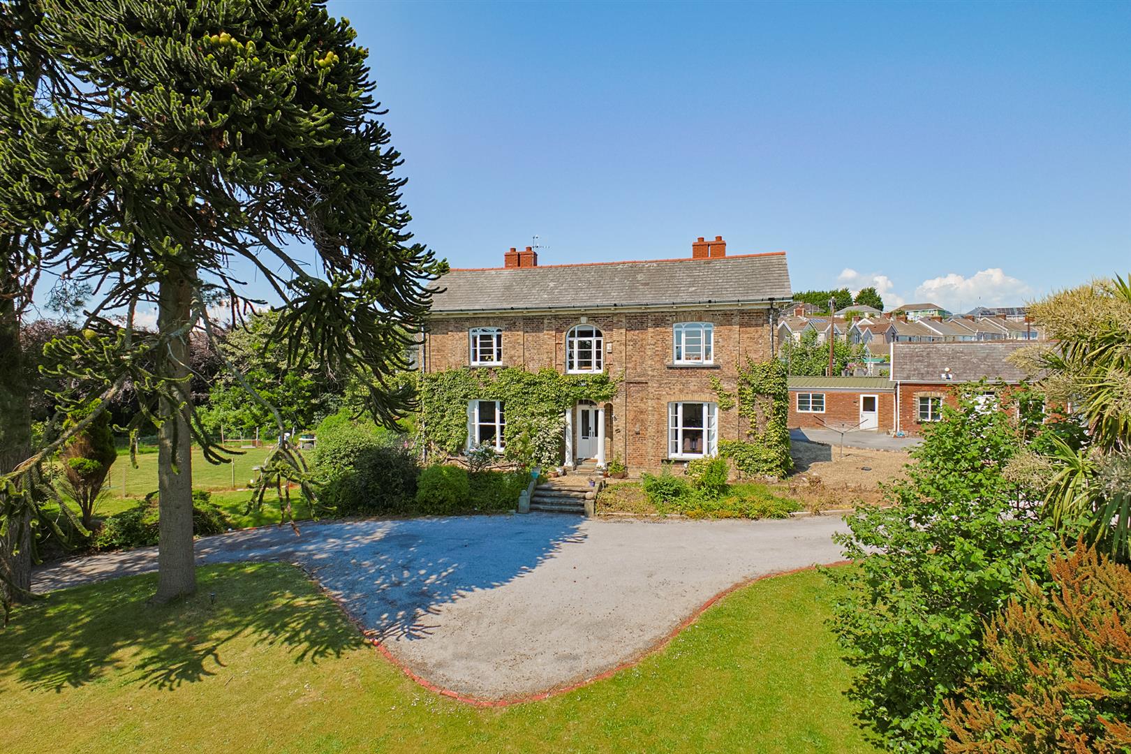 Highfield House, Tyisha Road, Llanelli, SA15 1RW